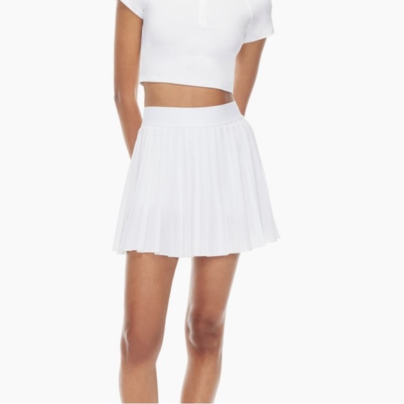 NWT Aritzia TNACTION color white TnaMOVE™ Tennis Mini Skirt - Picture 7 of 7